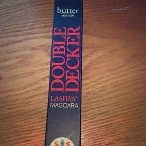 Eyeliner and mascara duo